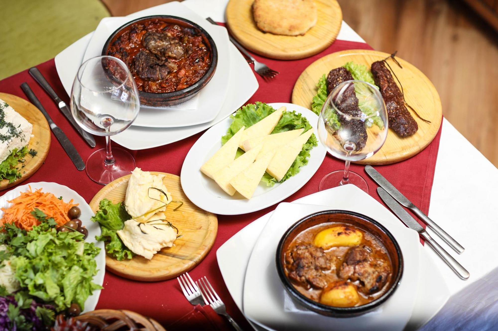 Gjakova Hotel Carshia E Jupave מראה חיצוני תמונה